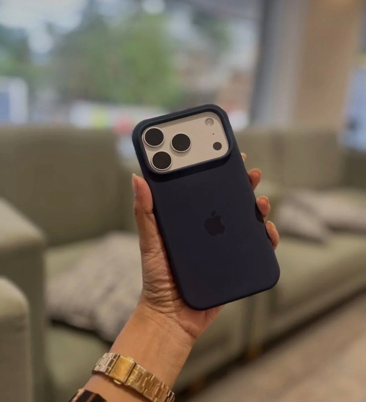 İPHONE 17 Pro kılıf silikon içi kadife